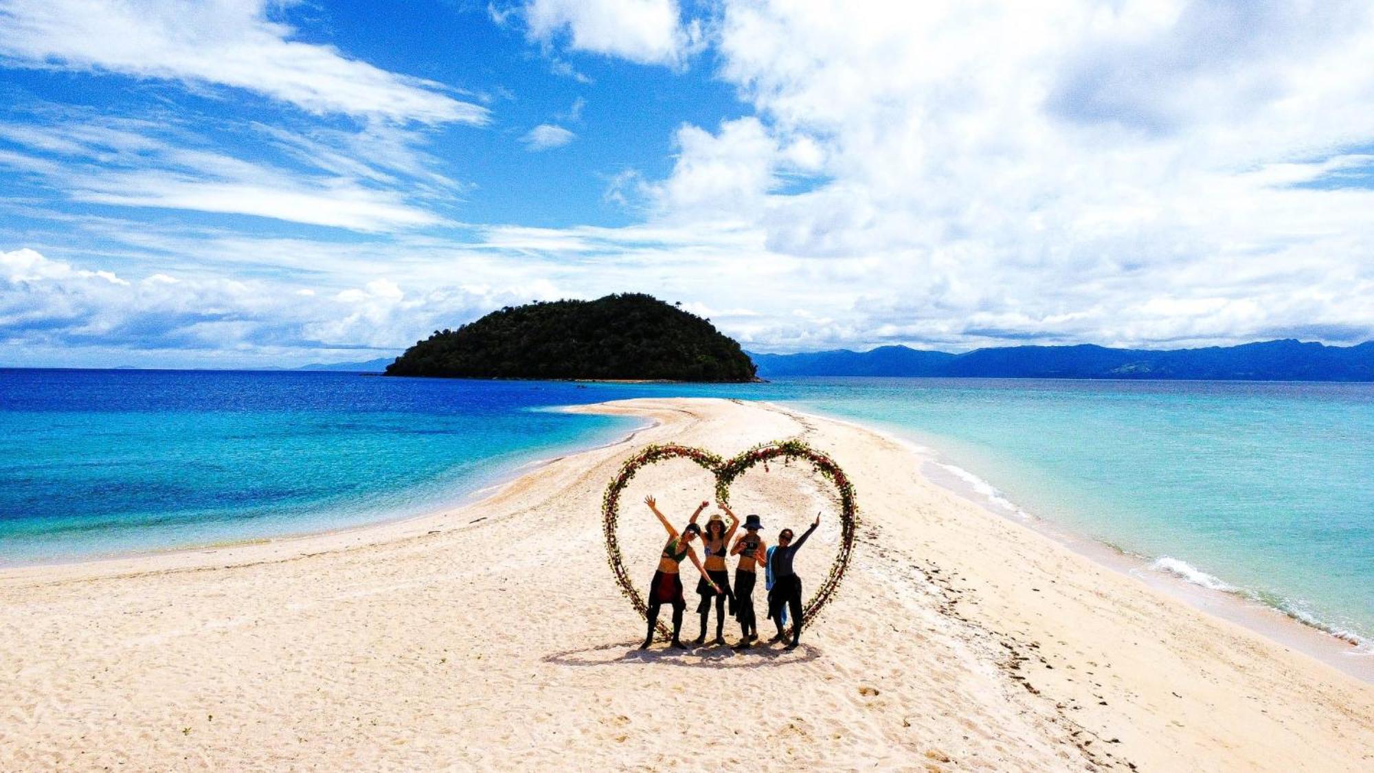 Sunset Cove Beach & Dive Resort Romblon Esterno foto